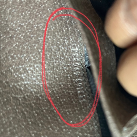 😍 GUCCI Phone Case And Card Holder 😍 - Picture 11 of 13